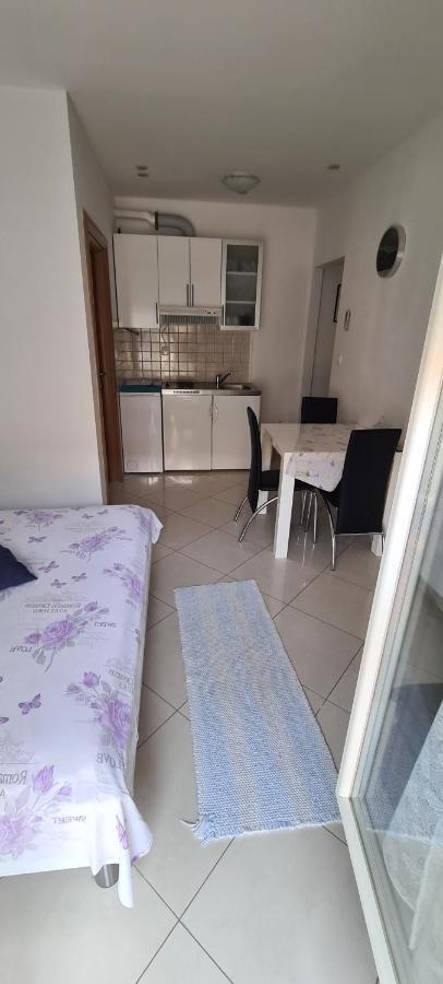 Apartman Scotti Каштела Экстерьер фото