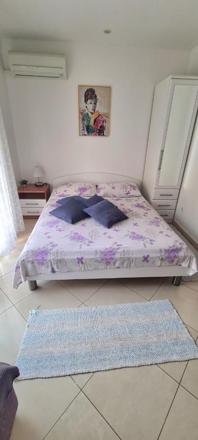 Apartman Scotti Каштела Экстерьер фото